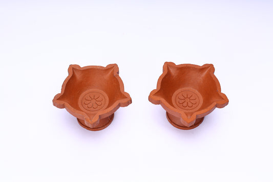 Masota - Set of 2 Standing Clay Diya – Handmade Terracotta Oil Lamp for Puja