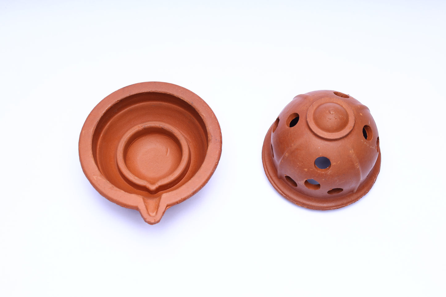 Terracotta Clay Diya Lamp with Lid / Cover – Handmade Oil Lamp for Puja & Festivals